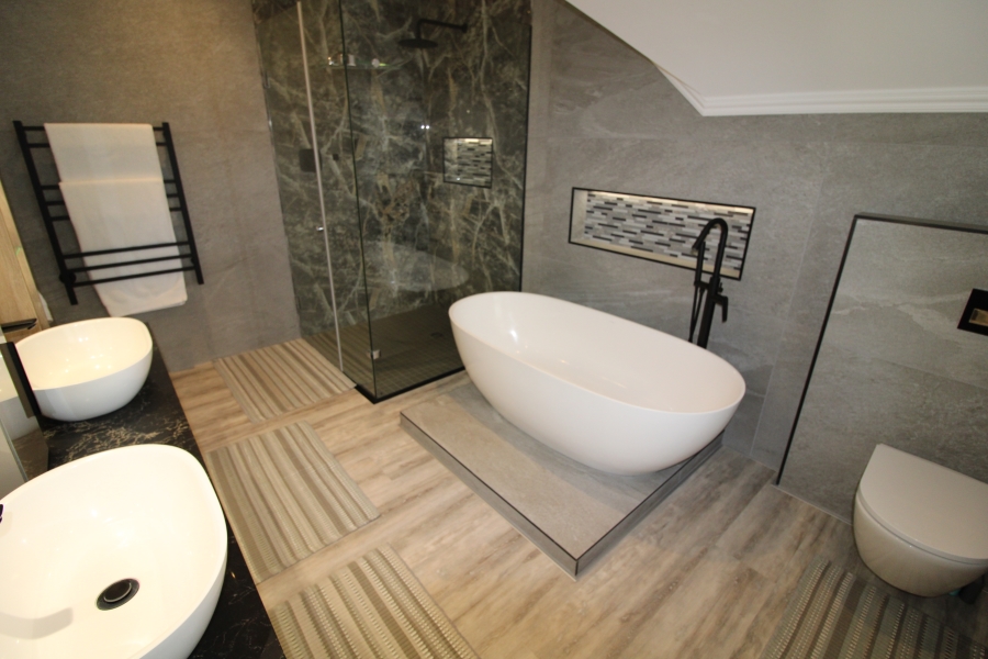 3 Bedroom Property for Sale in Kingswood Golf Estate Western Cape